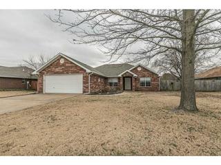 41 W Briarmeadow Street , Farmington, AR 72730 (MLS #725625) :: McNaughton Real Estate 41 W Briarmeadow Street , Farmington, AR 72730 (MLS #725625) :: McNaughton Real Estate