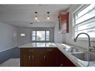 825 Pollard St , Norfolk, VA 23504 (#1505422) :: The Kris Weaver Real Estate Team 825 Pollard St , Norfolk, VA 23504 (#1505422) :: The Kris Weaver Real Estate Team