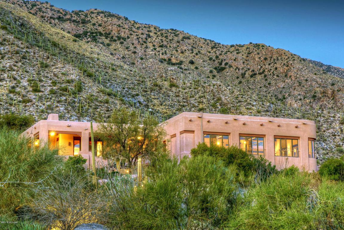 7010 N Javelina Drive