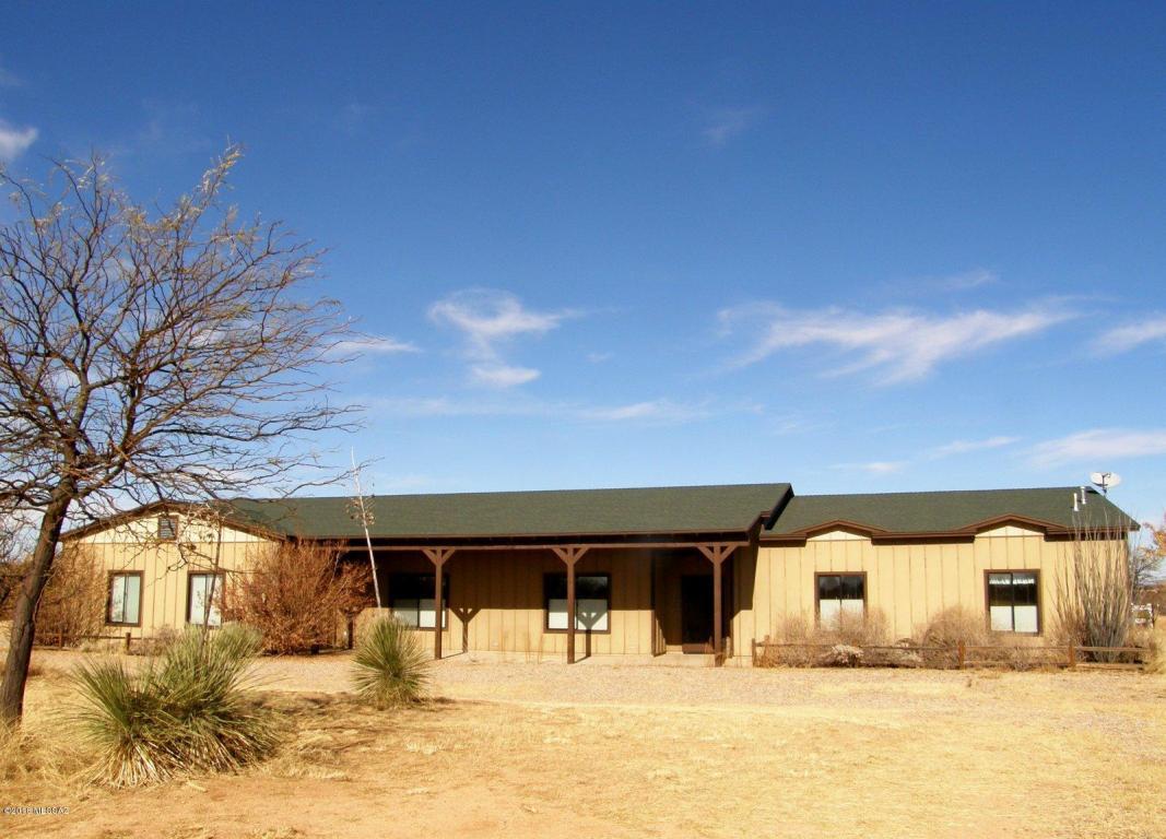 4506 E Cochise Trail