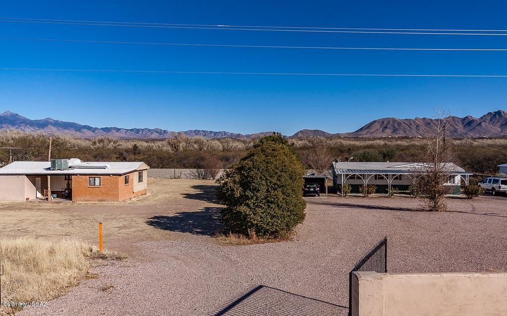 1939-1941 E Frontage Rd