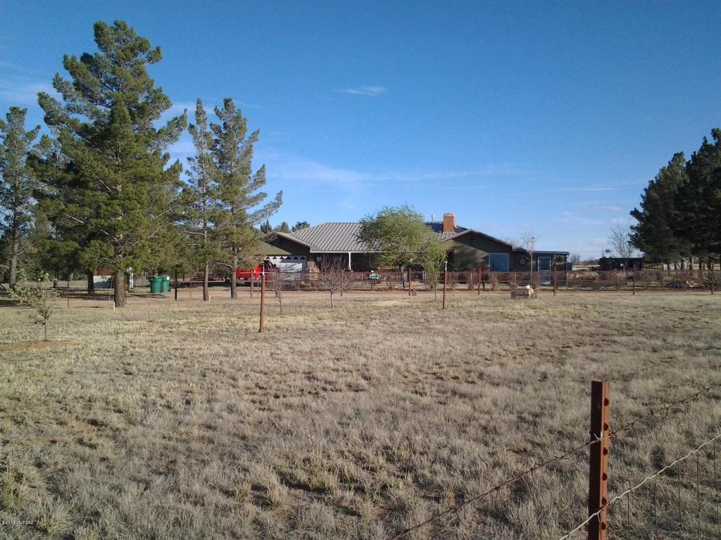 220 Papago Way