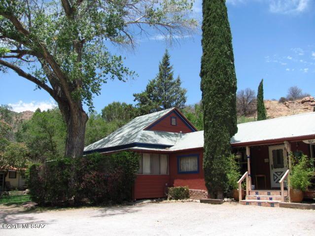901 Tombstone Canyon