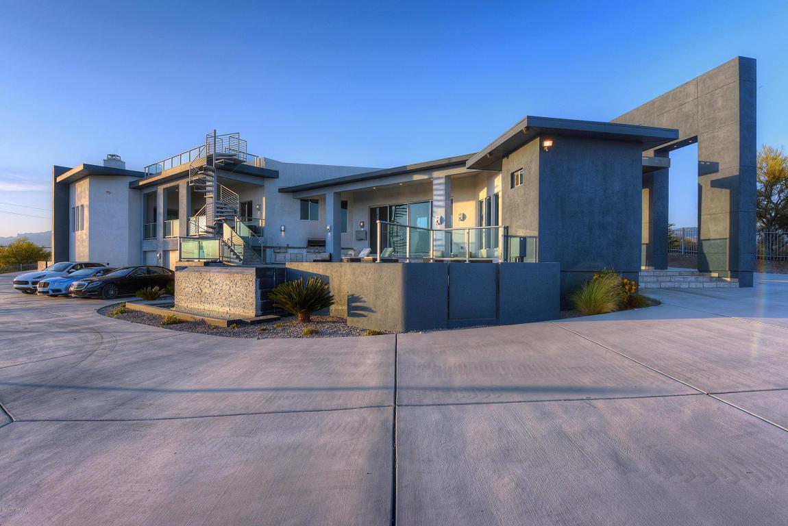 3046 N Deer Track Road