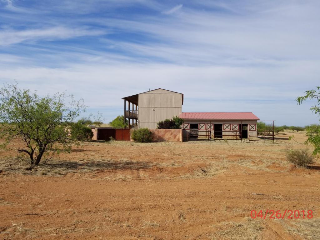 279 N Hawks Nest Trail